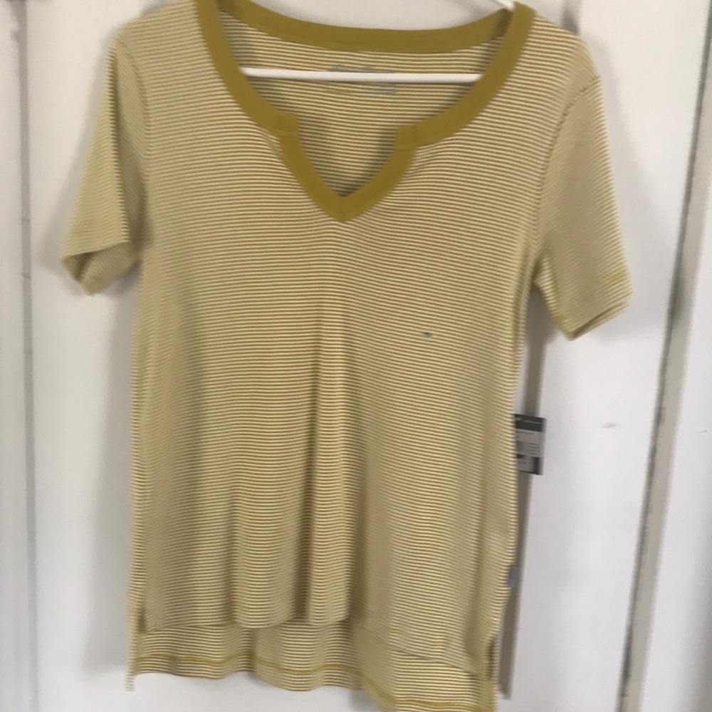 Eddie Bauer knit top. New